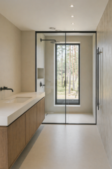 Musta profiiliga dušiklaas ja uks