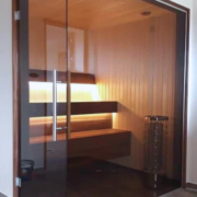 Kirkast klaasist saunaklaasid