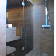 Toonklaasist uks ja satsklaas (2)