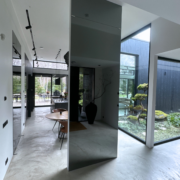 Maast laeni peegel kahes osas (2)