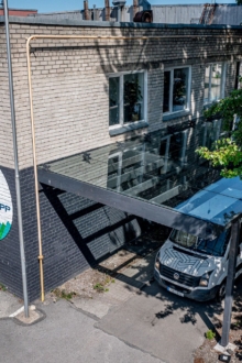 Kirka klaasiga varikatus