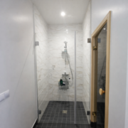 Kirgas kaheosaline dušiklaas