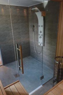 Toonitud klaasist saunaklaasid