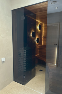 Toonklaasist saunaklaasid