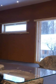 Kirgas läbipaistev klaas