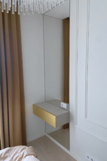 Maast laeni peegel kahes osas